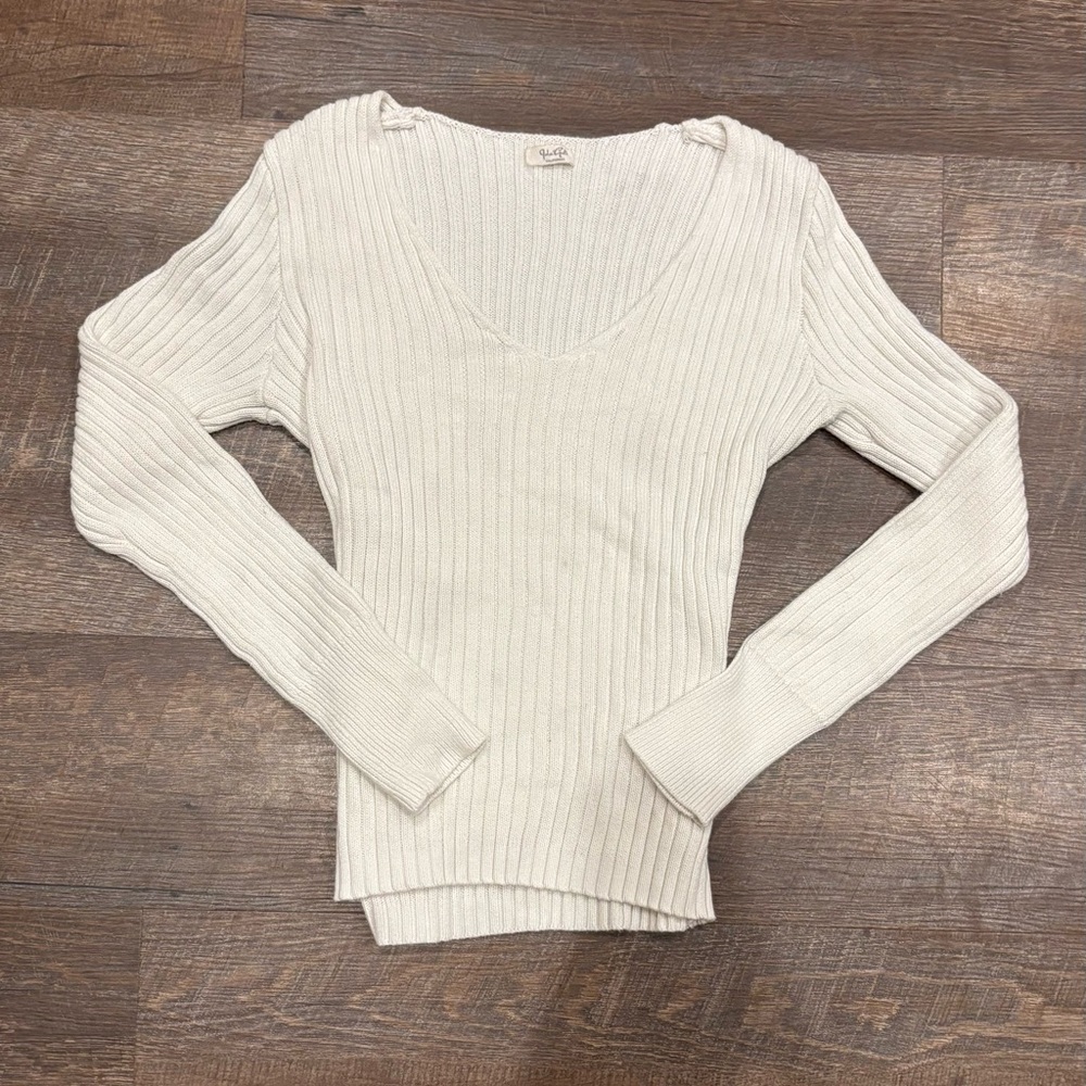 Brandy Melville Ivory Ribbed Knit Top
